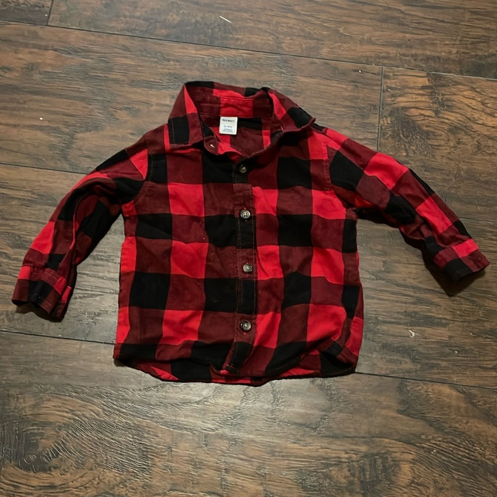 Old Navy Flannel Button Down shirt size 12-18 months